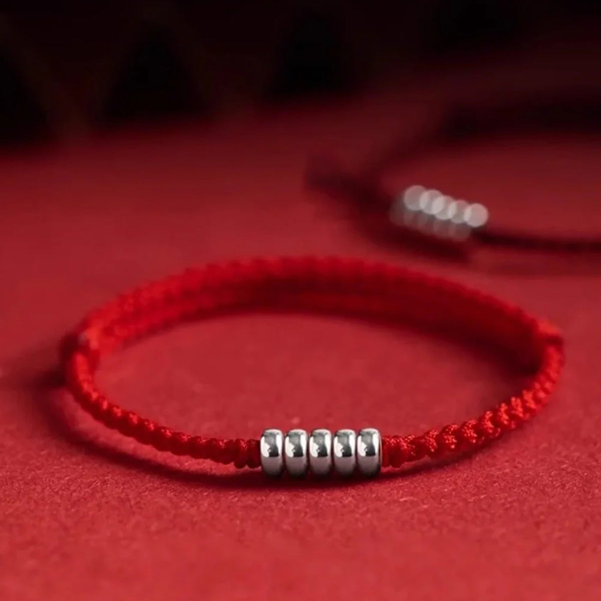 Good-luck red string