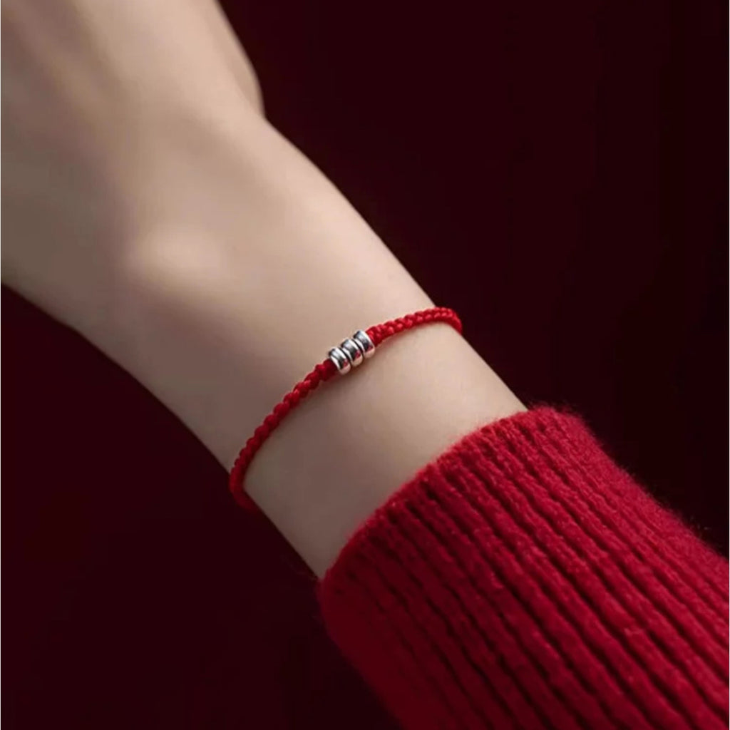 Good-luck red string