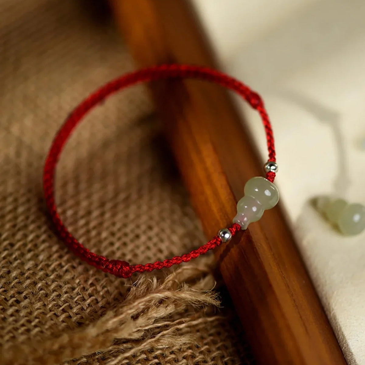 Hetian jade gourd red rope