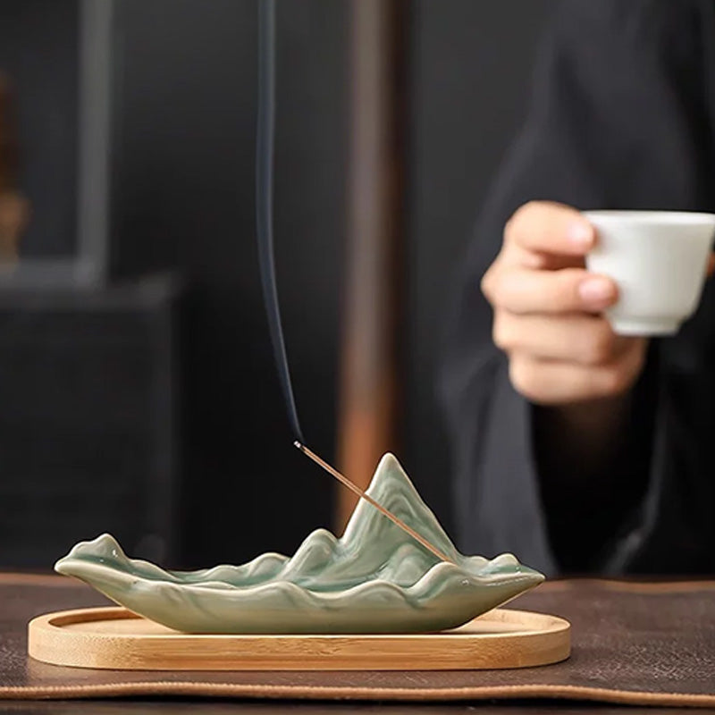 Creative Chinese-style celadon ceramic incense burner for stick incense
